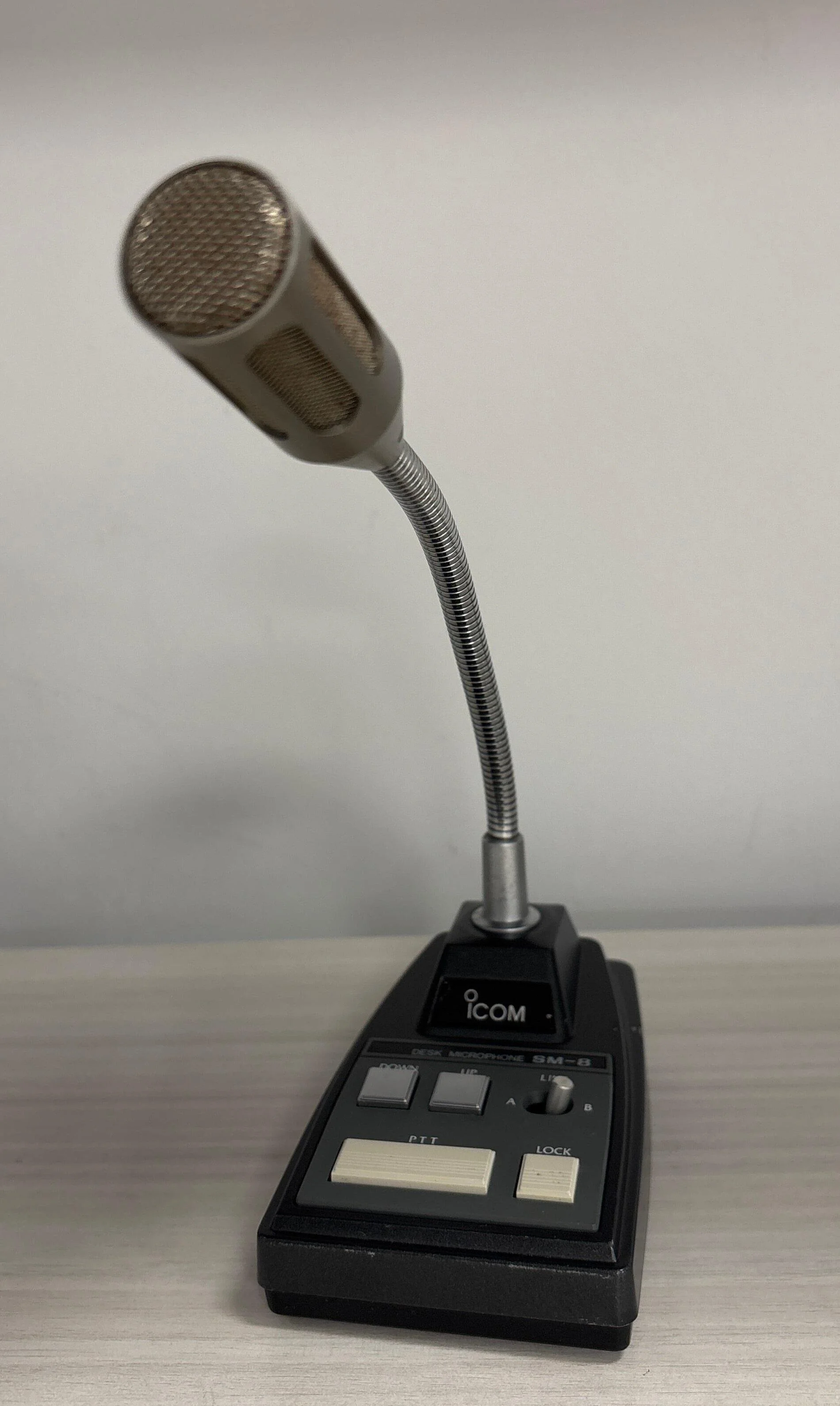 Recherche microphone ICOM SM-8