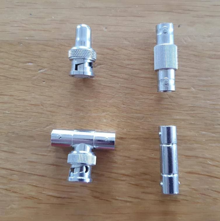 25 connettori RF/coassiali in formato BNC standard